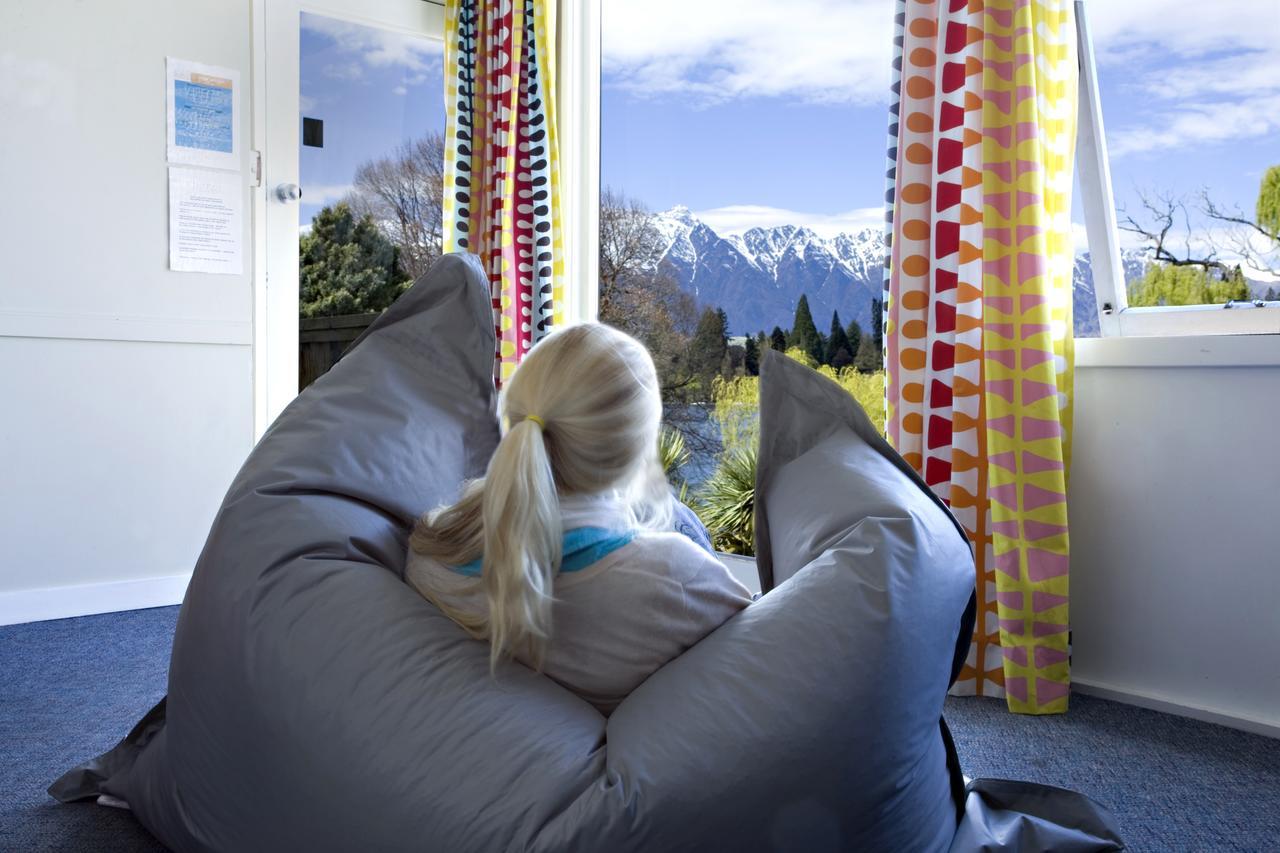 Hostel Bumbles Backpackers Queenstown Exterior foto
